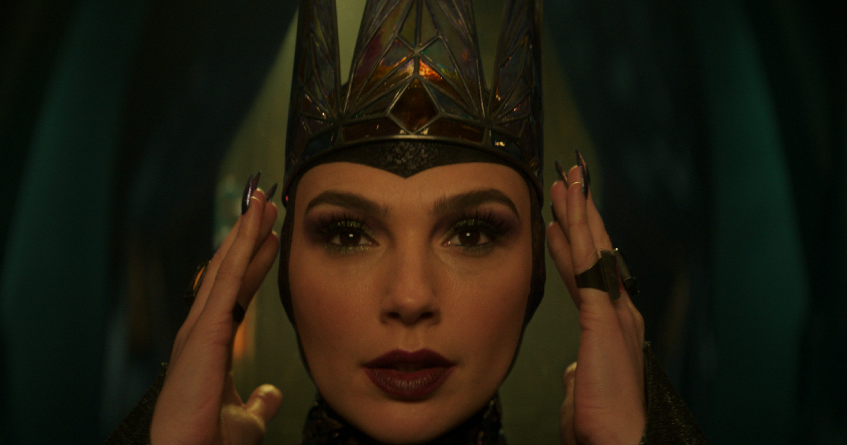 gal gadot è la matrigna di biancaneve - nerdface