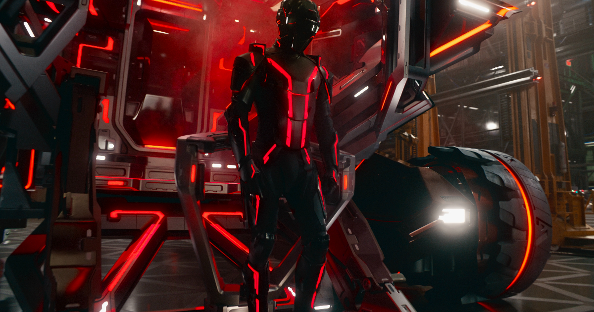 il protagonista in tuta nera e rossa di tron ares - nerdface
