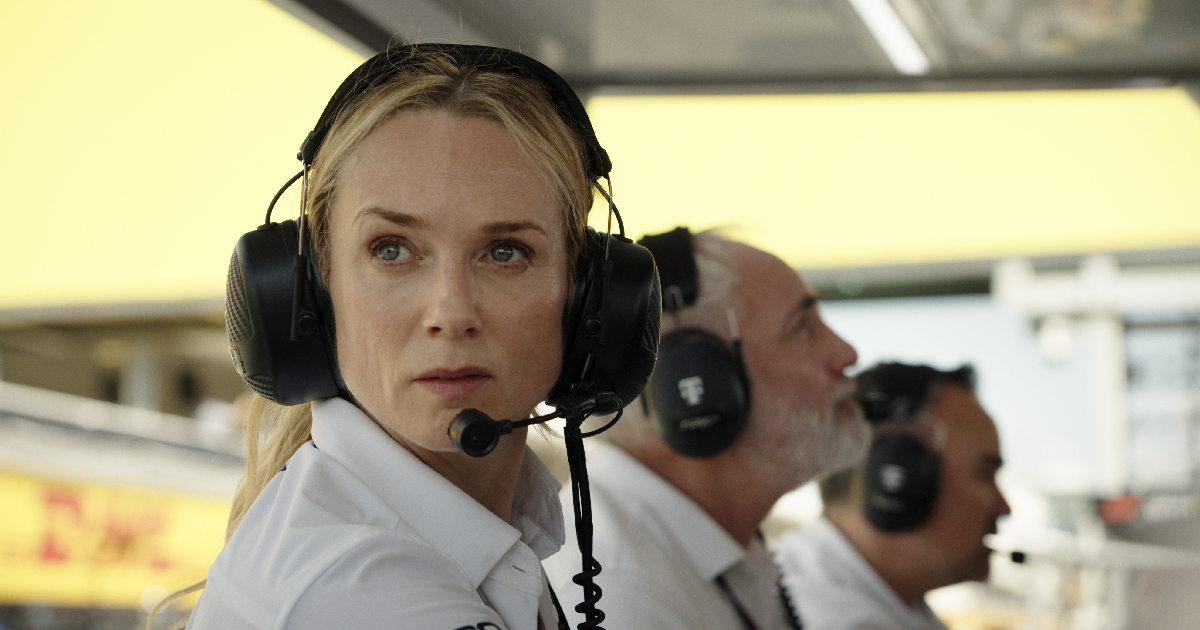 la direttrice di scuderia di f1 il film osserva qualcosa - nerdface