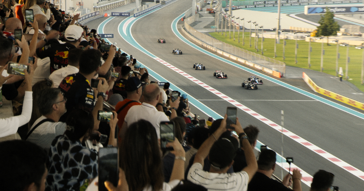 una veduta del gran premio di f1 il film - nerdface