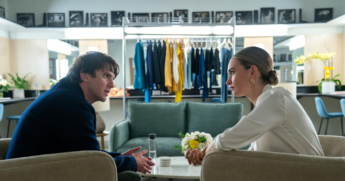 lily james in swiped parla con. un uomo - nerdface