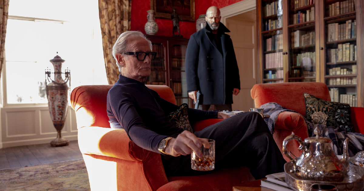 jason statham e bill nighy in una scena di missione shelter - nerdface