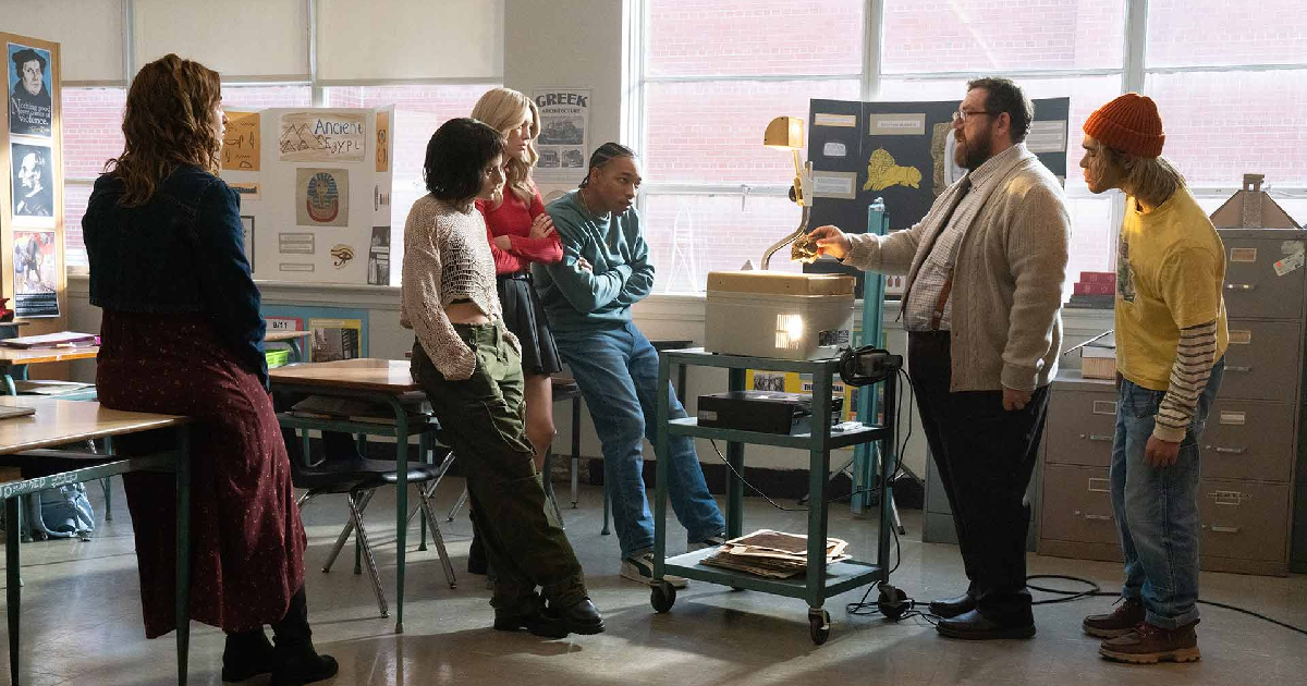 il gruppetto di adolescenti destinato a crepare in whistle - nerdface