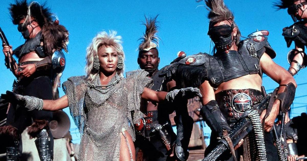 tina turner in cotta di maglia nel terzo film di mad max - nerdface