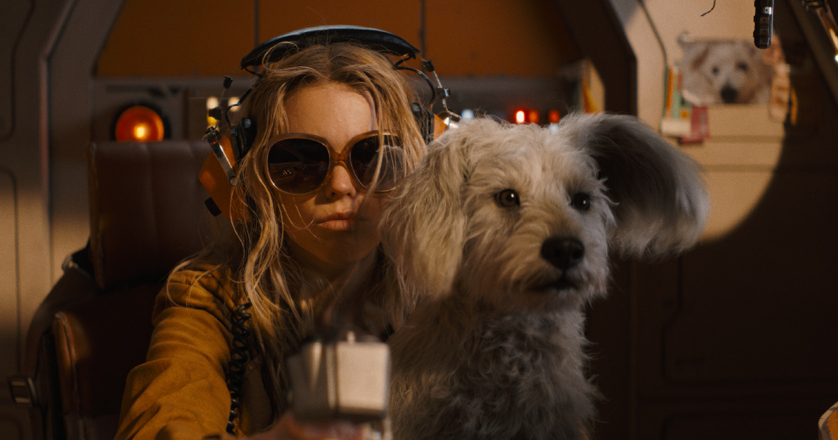 millie alcock è supergirl ed è insieme a krypto - nerdface