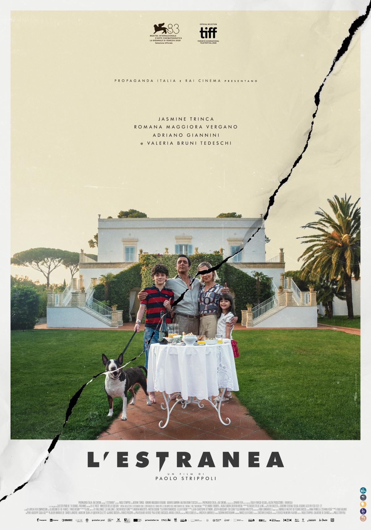 il poster ufficiale de l'estranea - nerdface