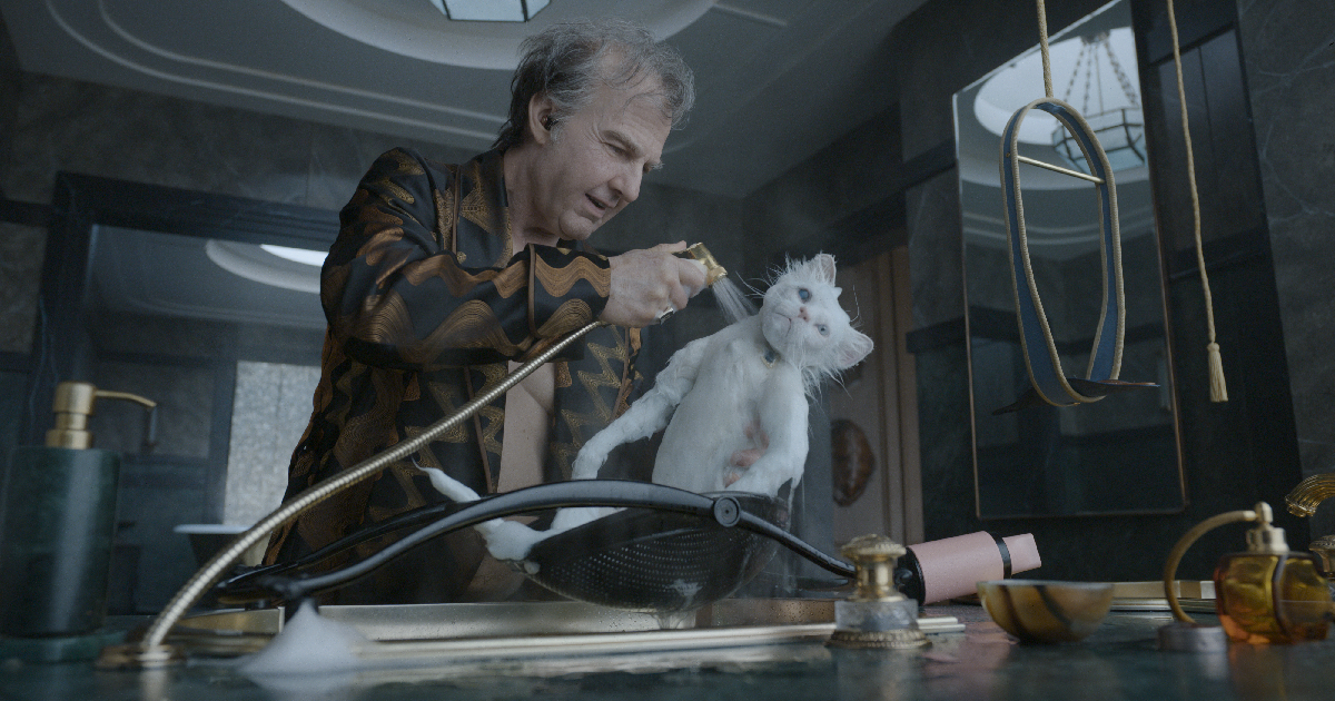 tom cruise lava il suo gatto in digger - nerdface