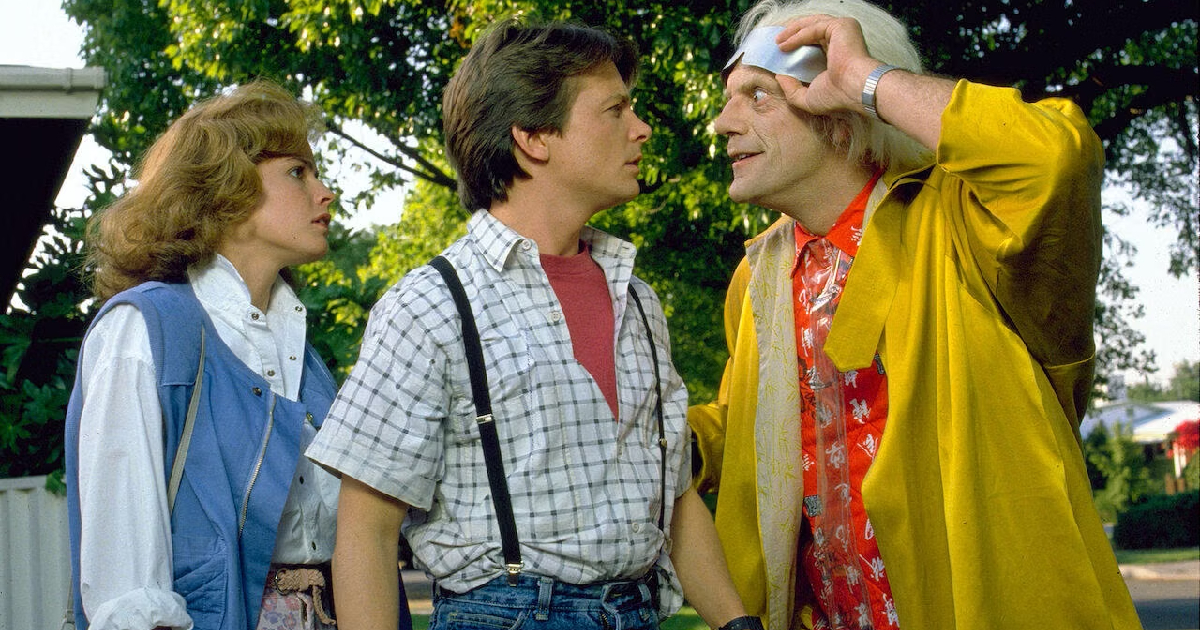 doc e marty parlano in ritorno al futuro 2 - nerdface
